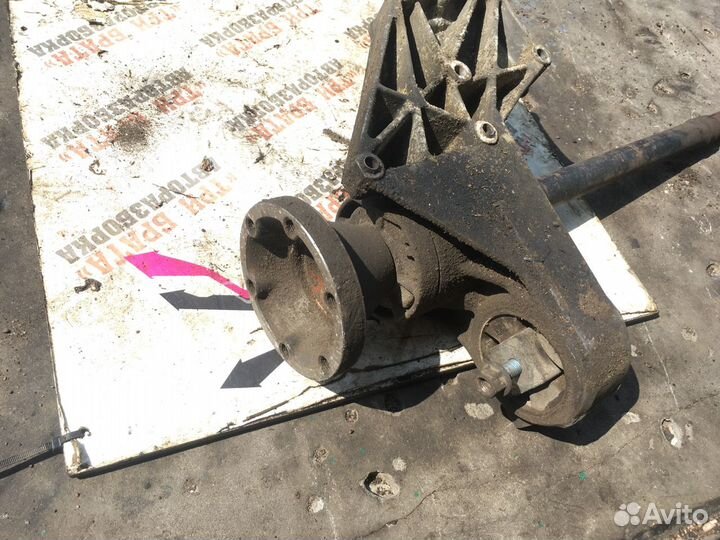 Мерседес Вито Полуось передняя Прав