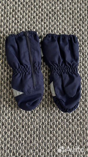 Варежки детские lassyе