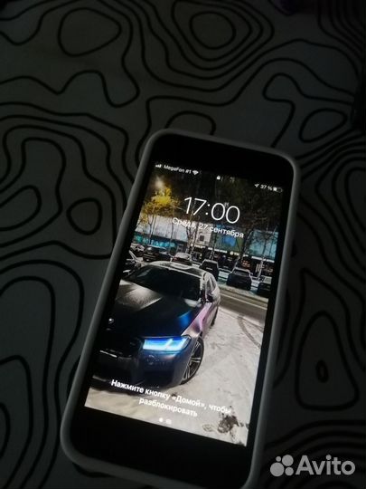 Телефон iPhone 7