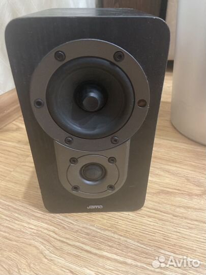 Колонки jamo тыл