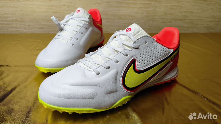 Шиповки Найк темпо