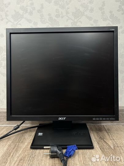 Монитор Acer V193b