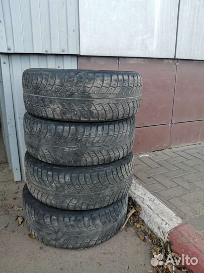 Gislaved Nord Frost V 205/60 R16