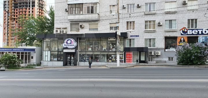 Торговая площадь, 130 м²