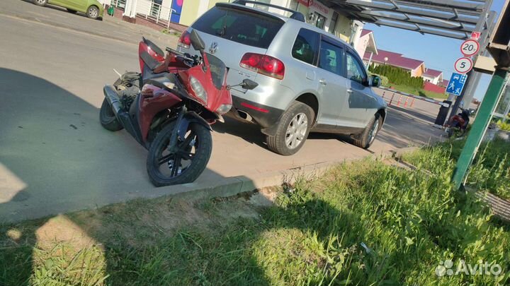 Продам реплику Yamaha r1