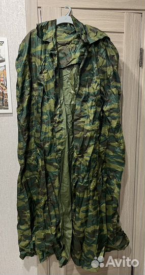 Камуфляжный плащ-дождевик
