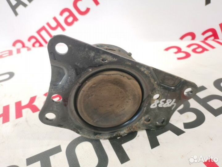 Подушка двигателя передняя правая Skoda Fabia