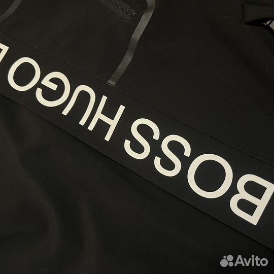 Куртка ветровка hugo boss