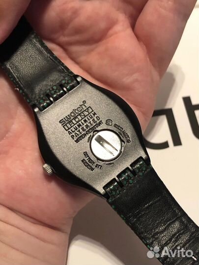 Swatch часы зеленый горох алюминий новые