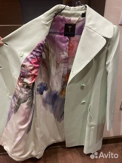 Плащ женский