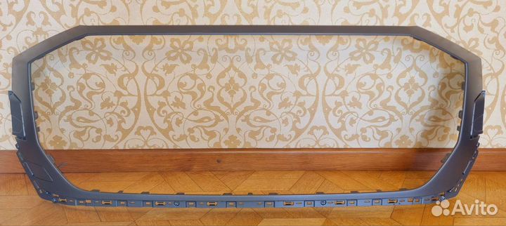 Накладка на решетку радиатора Audi Q8 S-Line