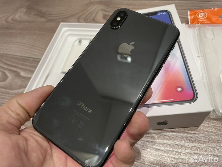 iPhone X, 256 ГБ