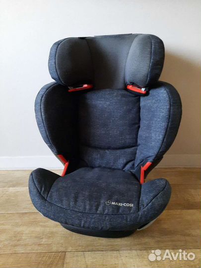 Автокресло от 15 кг до 36 Maxi Cosi RodifixAP