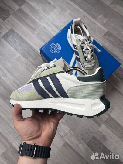 Кроссовки adidas retropy e5