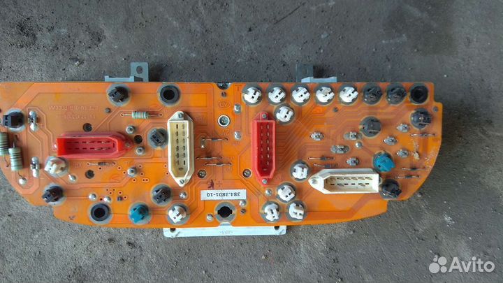 Щиток приборов газ 31105