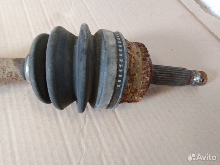 Полуось привод передний левый Hyundai Matrix 1.6