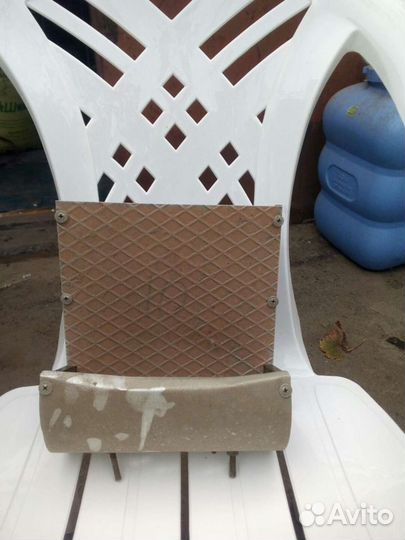 Кормушка бункерная