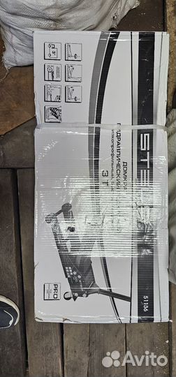 Гидравлический подкатной домкрат stels 3т 51136