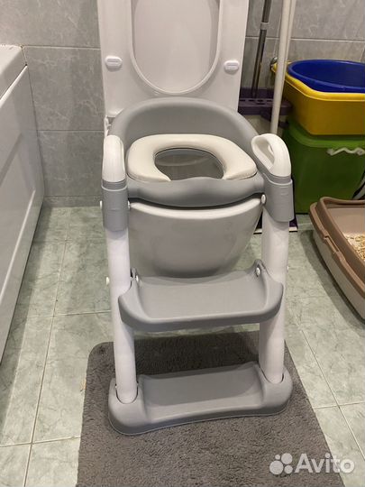Детское сиденье на унитаз со ступенькой