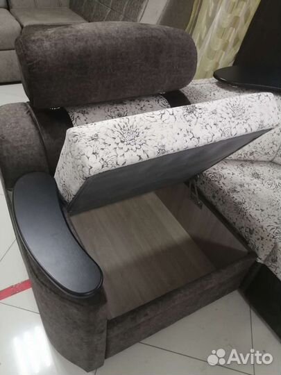 Угловой диван