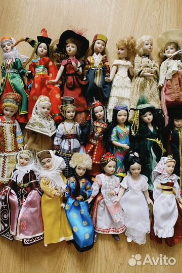 Кукла фарфоровая коллекционная