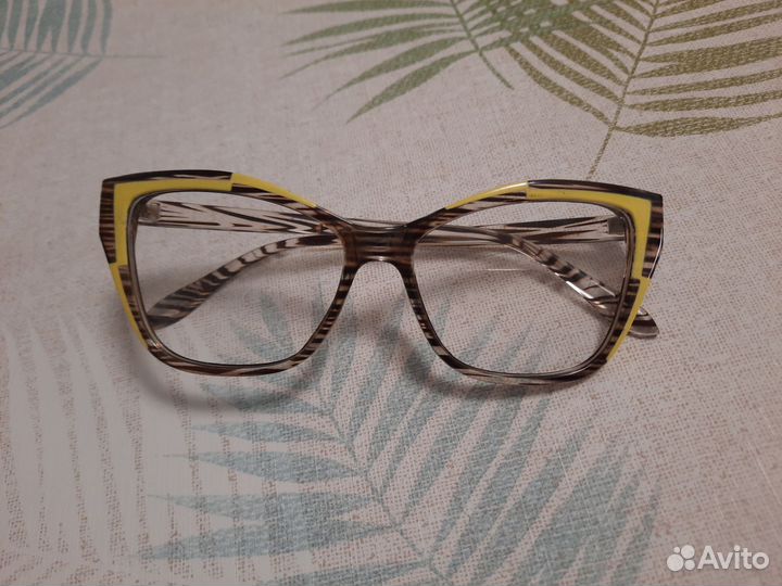 Оправа для очков женская новая