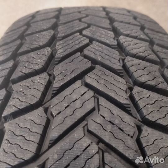 Michelin X-Ice Snow 235/45 R17 97H