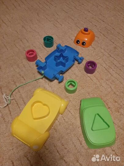 Игрушка машинка пирамидка