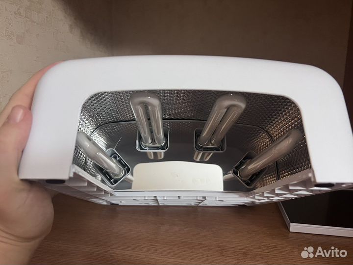 Лампа для маникюра новая