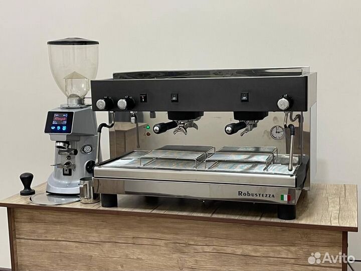 Аренда кофемашины. Высокая группа