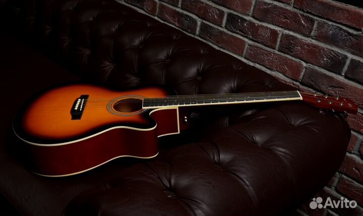 Акустическая гитара + аксессуар