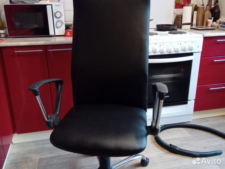 Компьютерное кресло бу