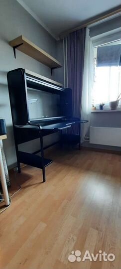 Компьютерный стол IKEA fredde