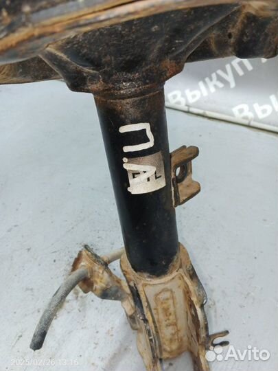 Стойка подвески передняя левая Nissan Murano VQ35