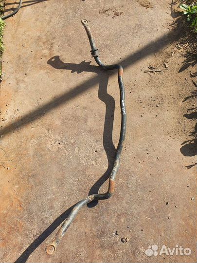 Стабилизатор передний Mitsubishi Outlander 1