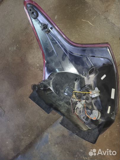 Фонарь задний левый ford focus 3 хэтчбек