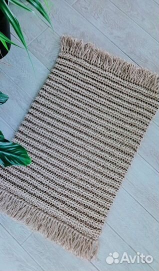 Коврик из джута