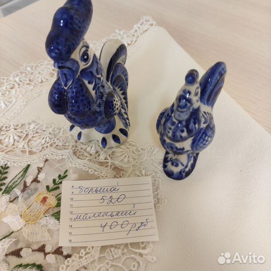 Гжель. Фигурки, салат., вазочки, ложки, пепельн