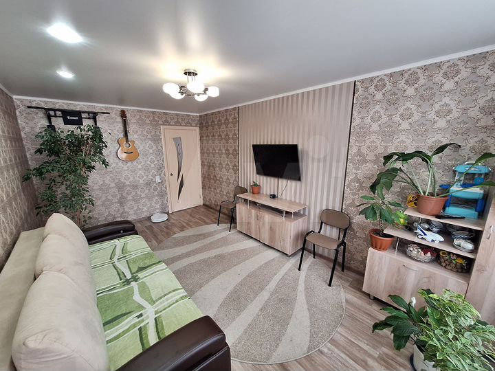 2-к. квартира, 48 м², 3/5 эт.