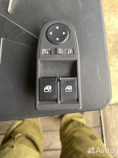 Блок клавиш стеклоподъемников