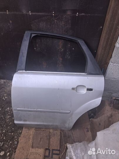Задняя левая дверь Ford Focus 2 2005-2008 2007
