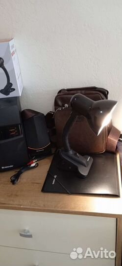 Настольный-настенный светильник