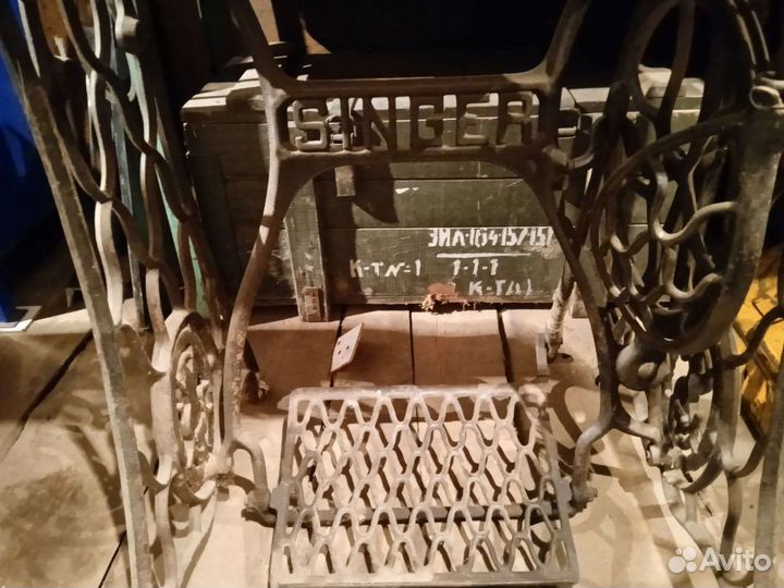 Швейная машина Singer