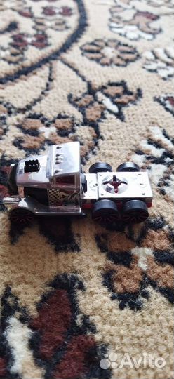 Машинки хотвилс