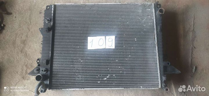 Радиатор охлаждения двигателя Land Rover Discovery