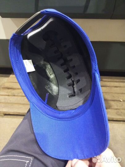 Каска-кепка (каскетка)