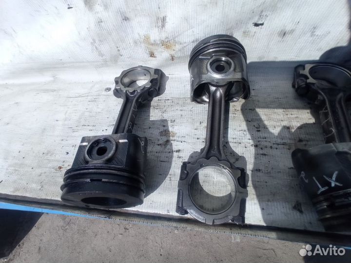 Поршень+шатун YD22 X-Trail 1 T30 2.2D цена1шт