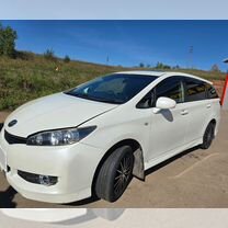 Toyota Wish 1.8 CVT, 2011, 205 000 км, с пробегом, цена 1 400 000 руб.