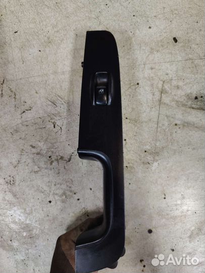 Блок упр стеклоподъёмником Hyundai Sonata 4 EF