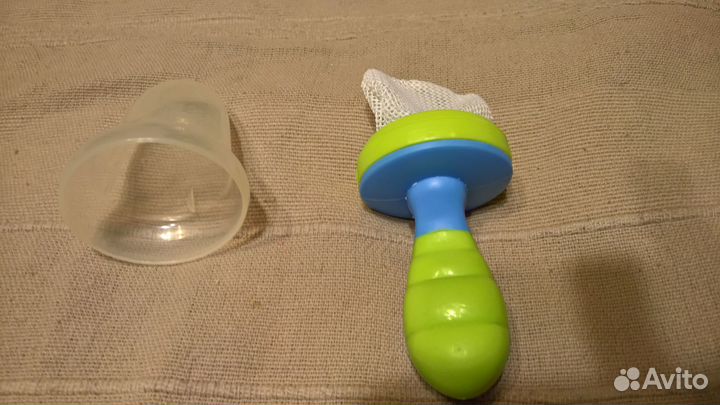 Бутылочки, ниблеры, ложечки